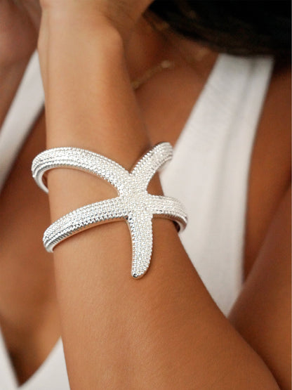 Starfish Hug Cuff - 18k Gold Plated | Ettika
