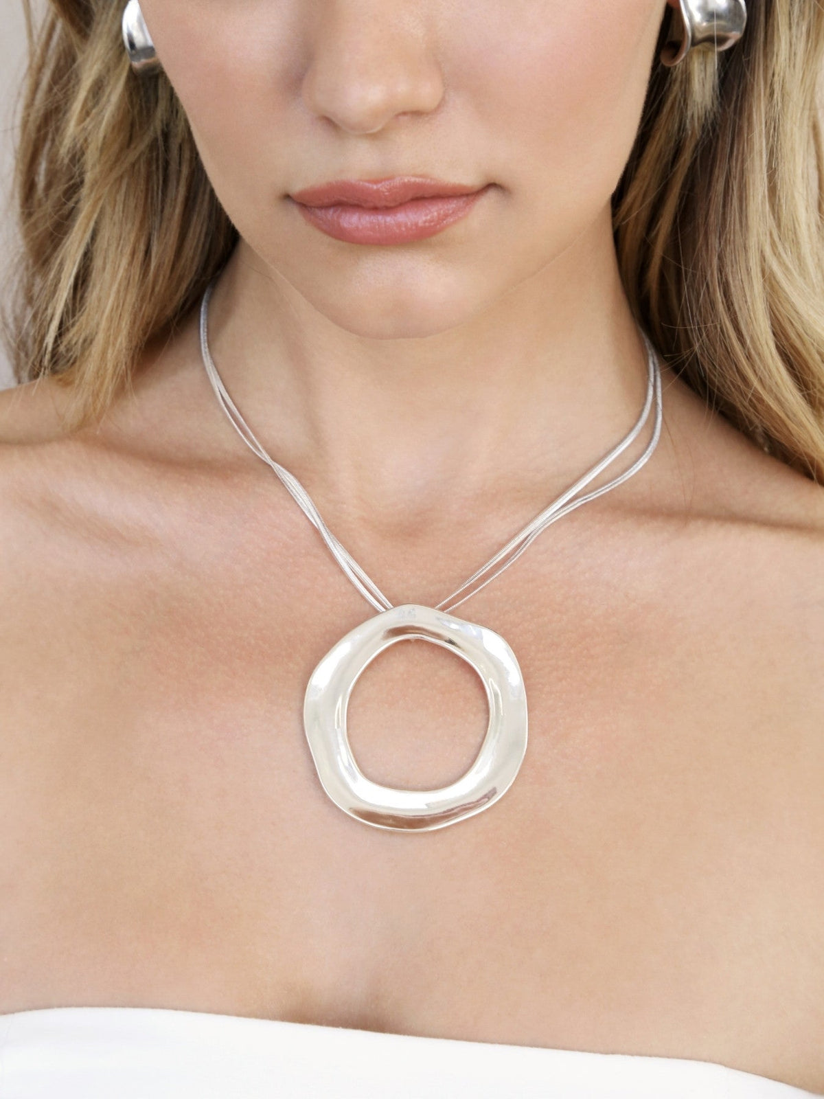 Open Circle Necklace - Silver Plated | Ettika