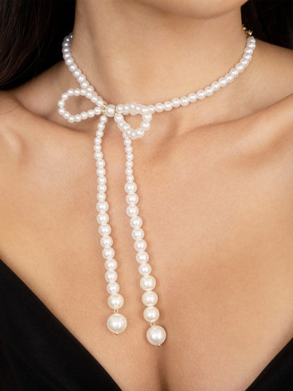 Venus Pearl Bow Necklace - Acrylic Pearl | Ettika