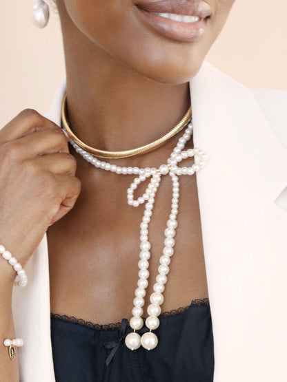 Venus Pearl Bow Necklace - Acrylic Pearl | Ettika