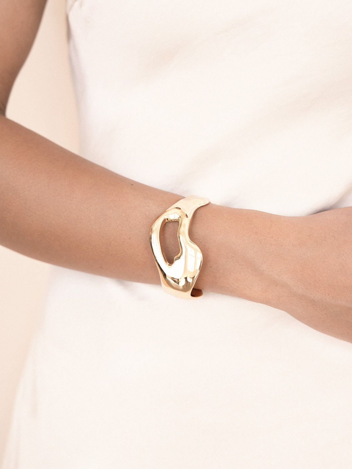 Open Abstract Cuff - 18k Gold Plated | Ettika