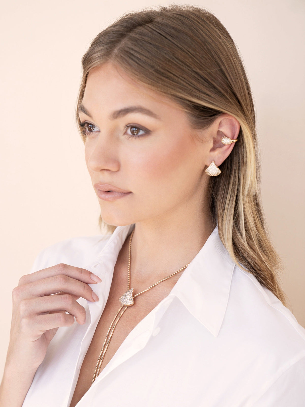 Pavé Shine Bolo Necklace - Clear Crystal with 18k Gold Plating | Ettika