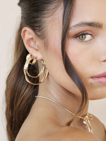 Heirloom Twist Medium Hoops - 18k Gold Plated | Ettika