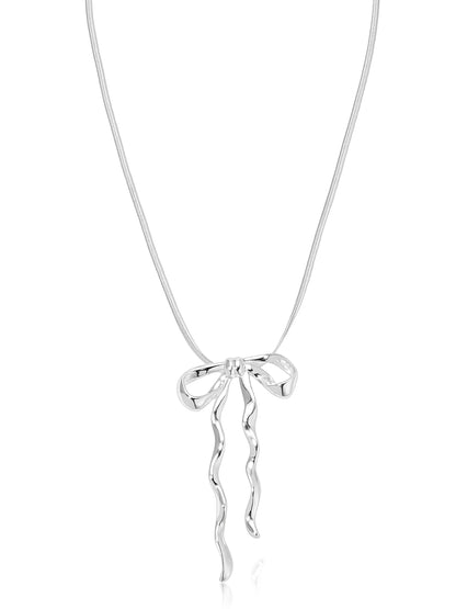 Bow Organica Pendant Necklace - 18k Gold Plated | Ettika