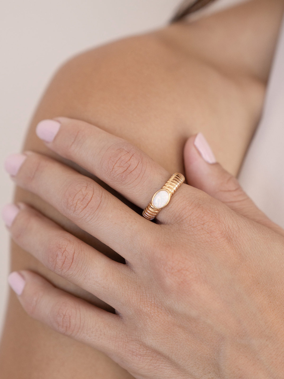 Opal Flex Ribbed Ring - Opal | Ettika