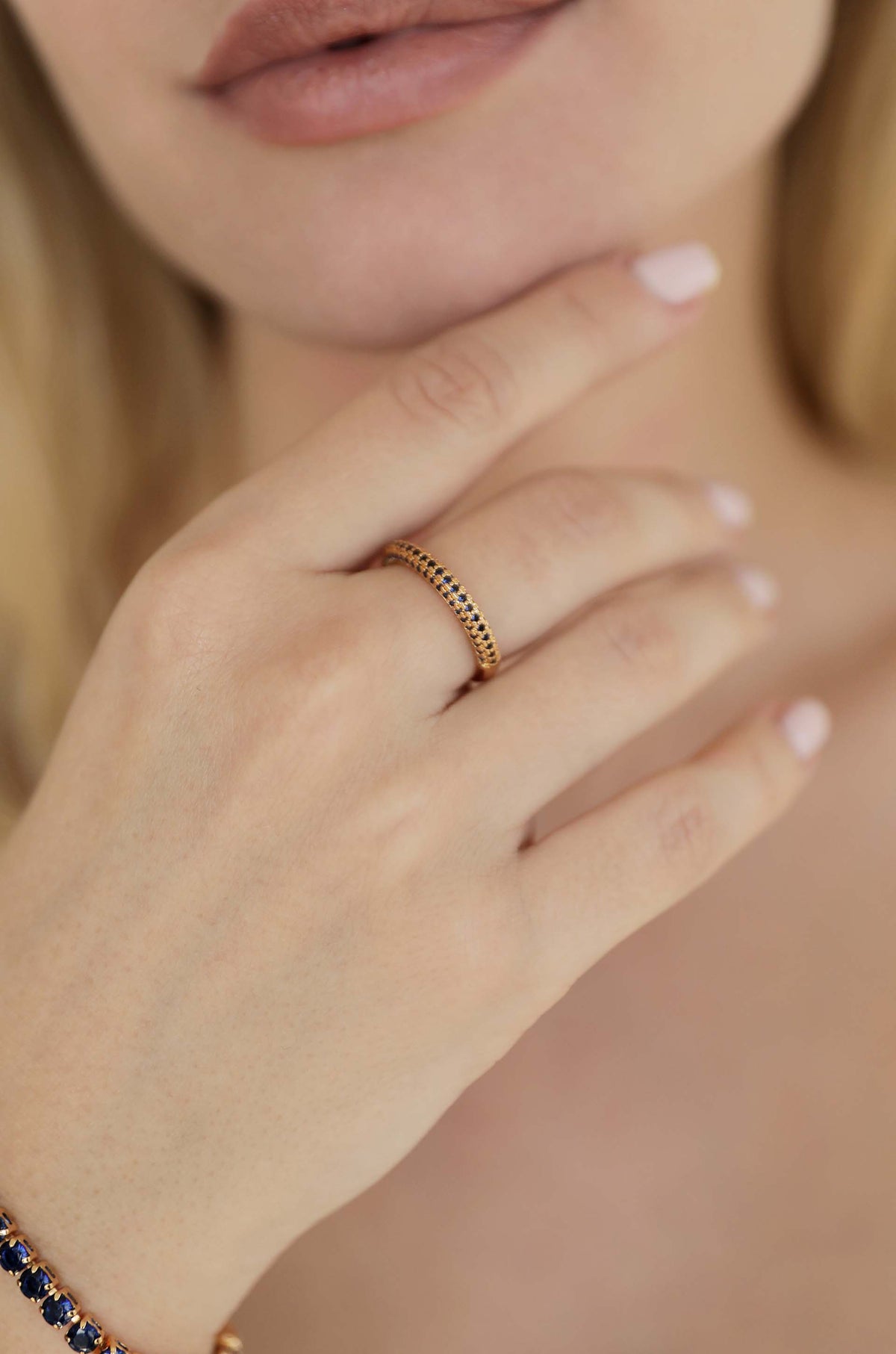 Simple Sparkle Band Ring Set - Black Crystal with 18k Gold Plating | Ettika