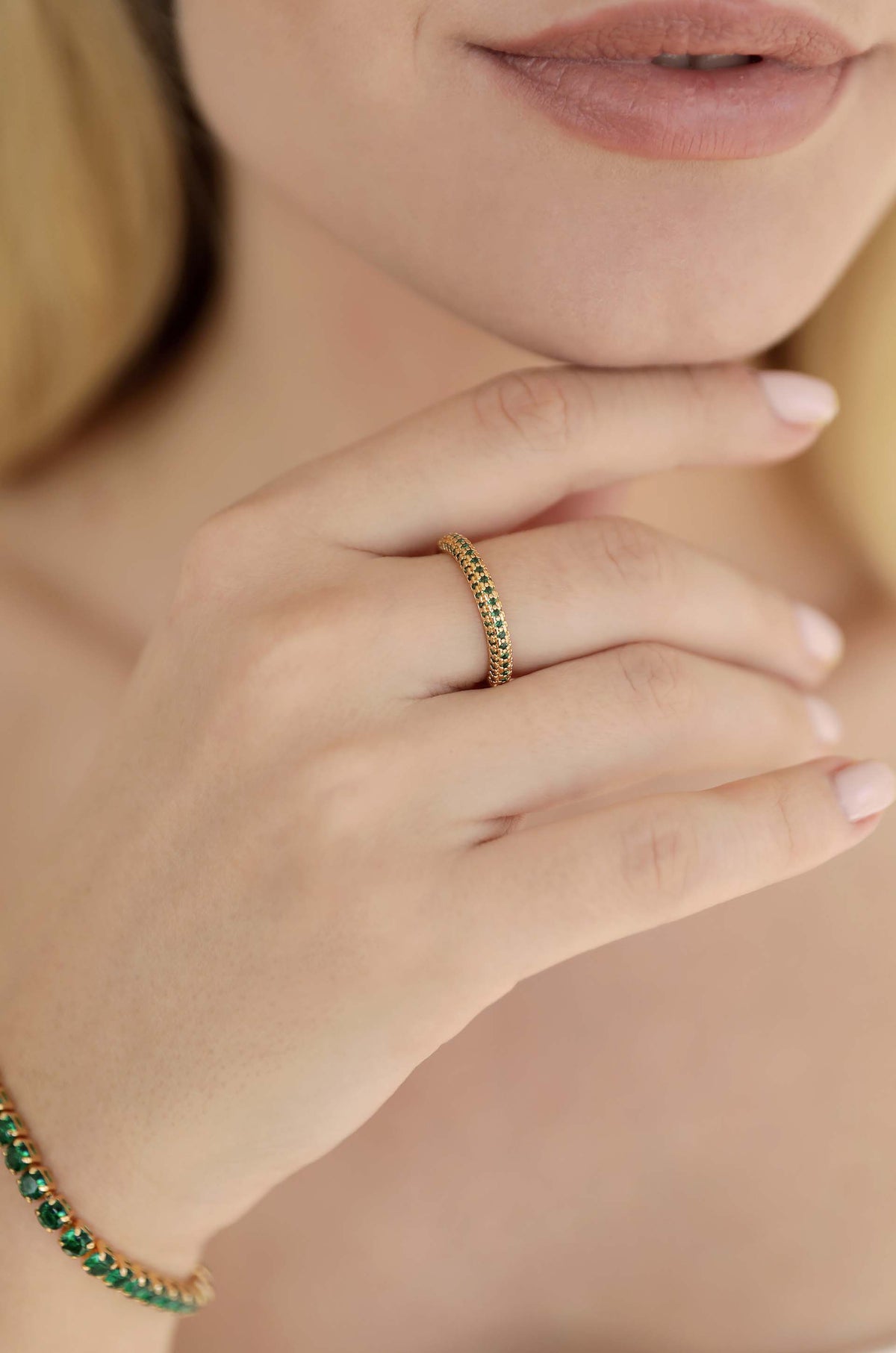 Simple Sparkle Band Ring Set - Black Crystal with 18k Gold Plating | Ettika