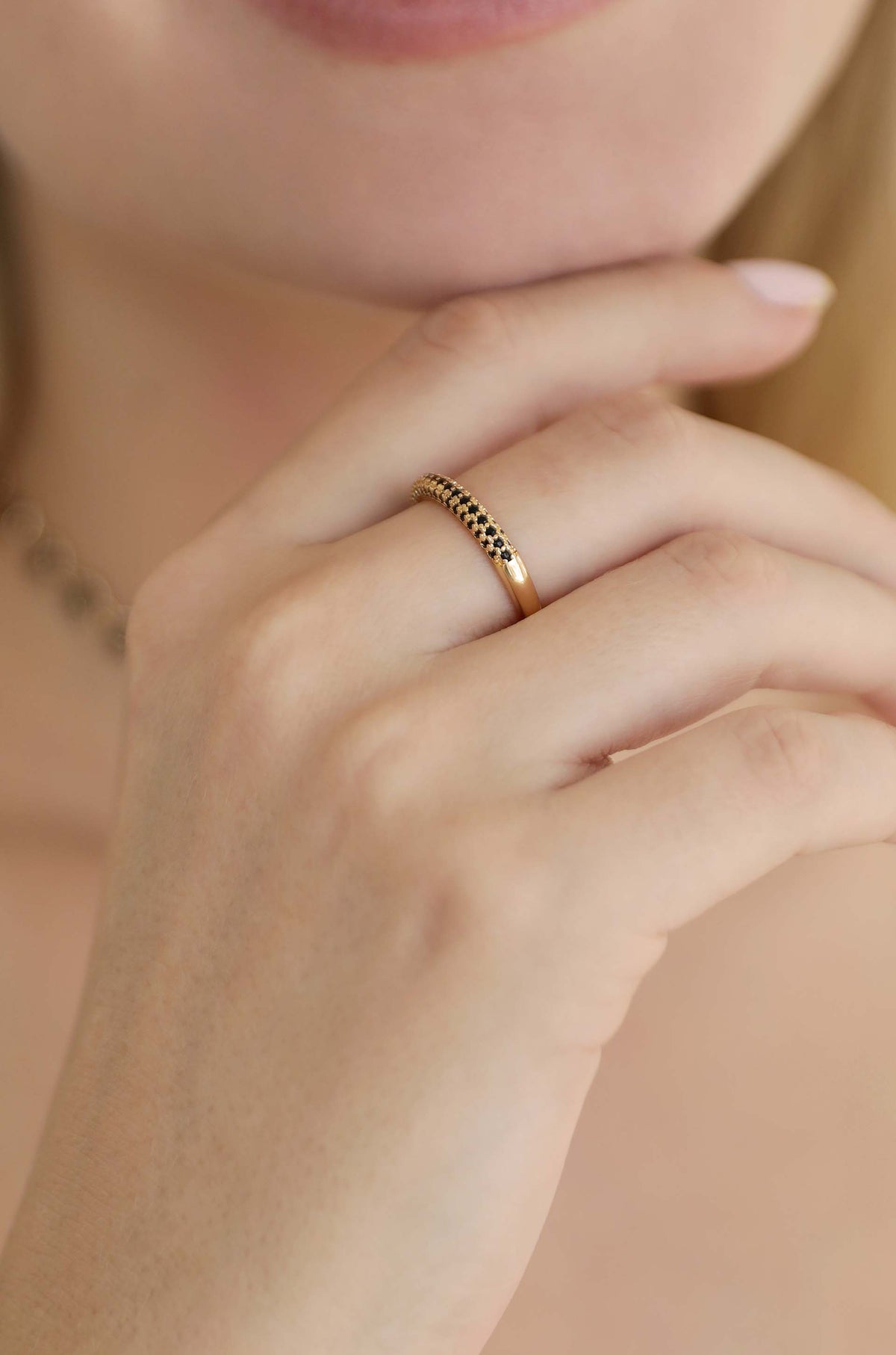 Simple Sparkle Band Ring Set - Black Crystal with 18k Gold Plating | Ettika