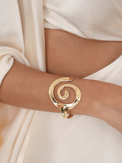 Aura Swirl Cuff - 18k Gold Plated | Ettika