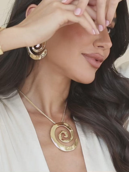 Aura Swirl Cuff - 18k Gold Plated | Ettika
