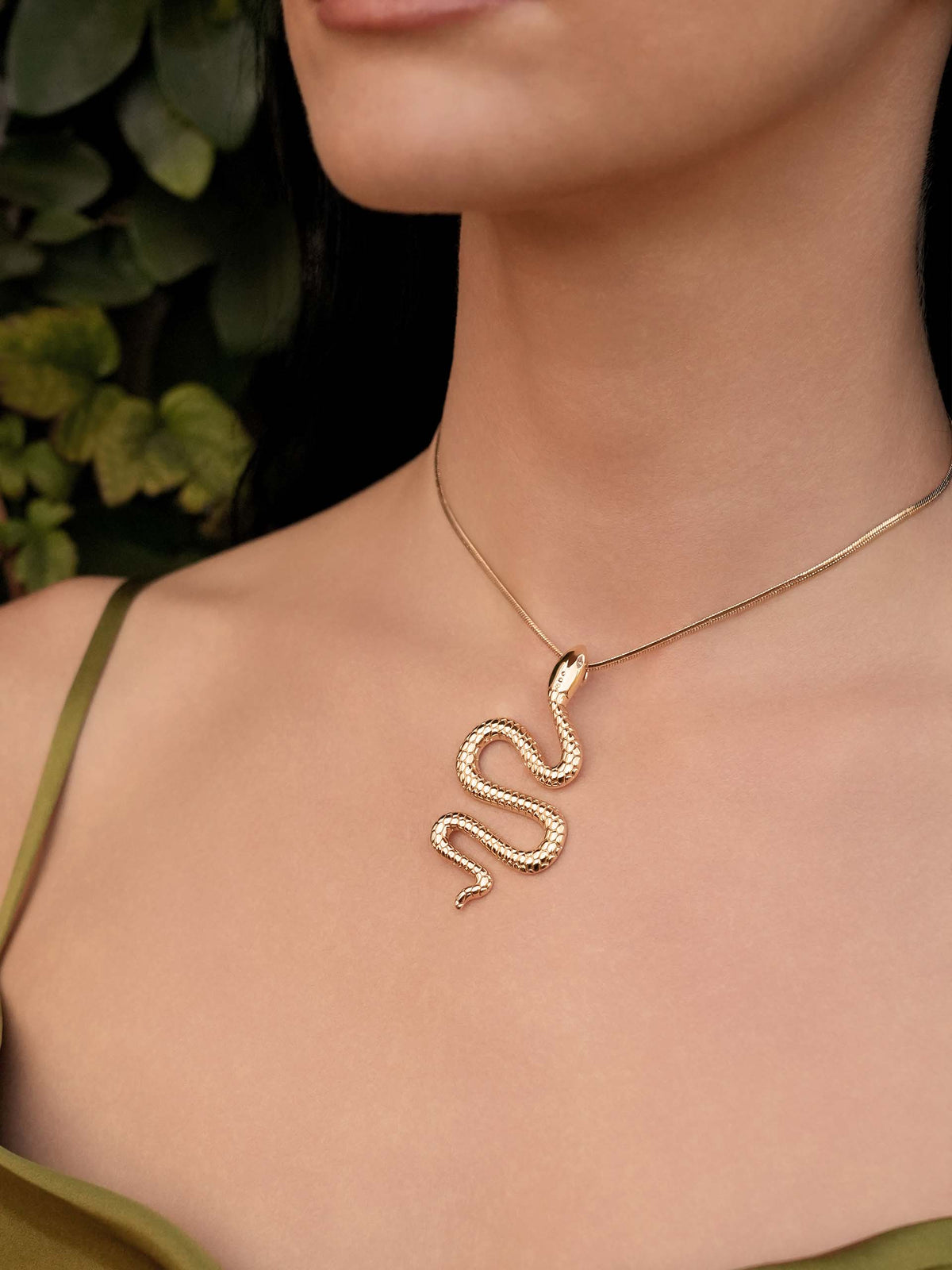 Serpentina Snake Choker Necklace - 18k Gold Plated | Ettika
