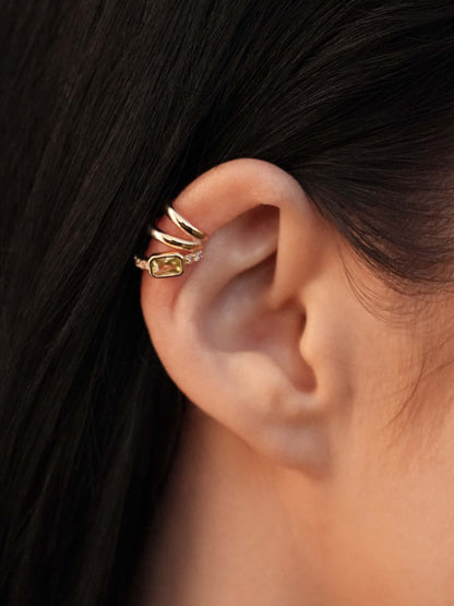Cluster Ear Cuff - Peridot Crystal with 18k Gold Plating | Ettika
