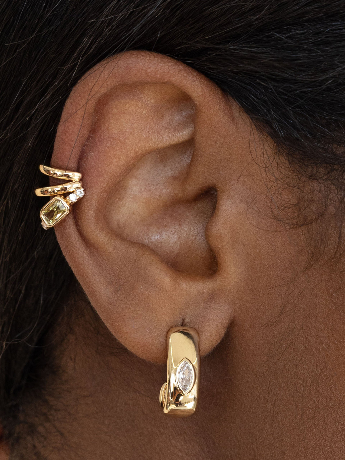 Cluster Ear Cuff - Peridot Crystal with 18k Gold Plating | Ettika