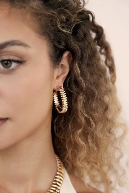 Large Metal Moderna Hoops - 18k Gold Plated | Ettika