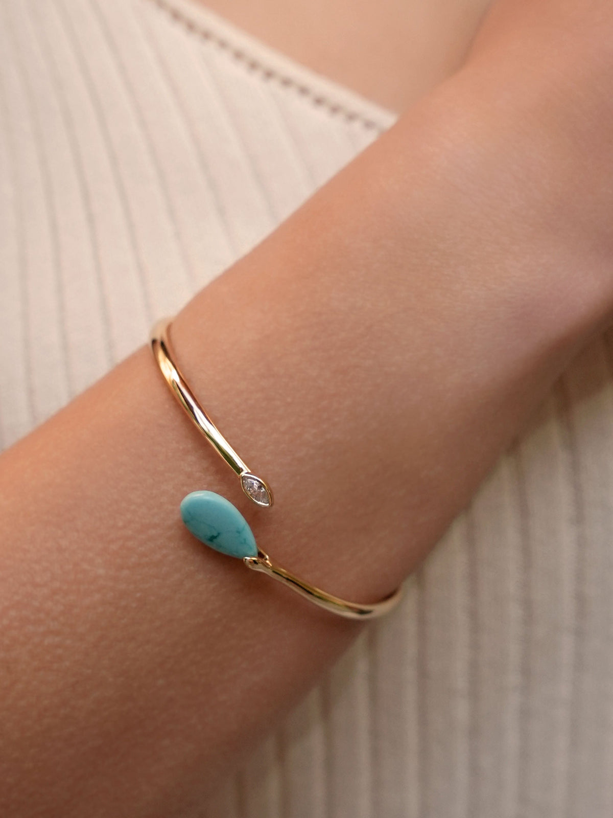 Turquoise Solstice Cuff - Turquoise with 18k Gold Plating | Ettika