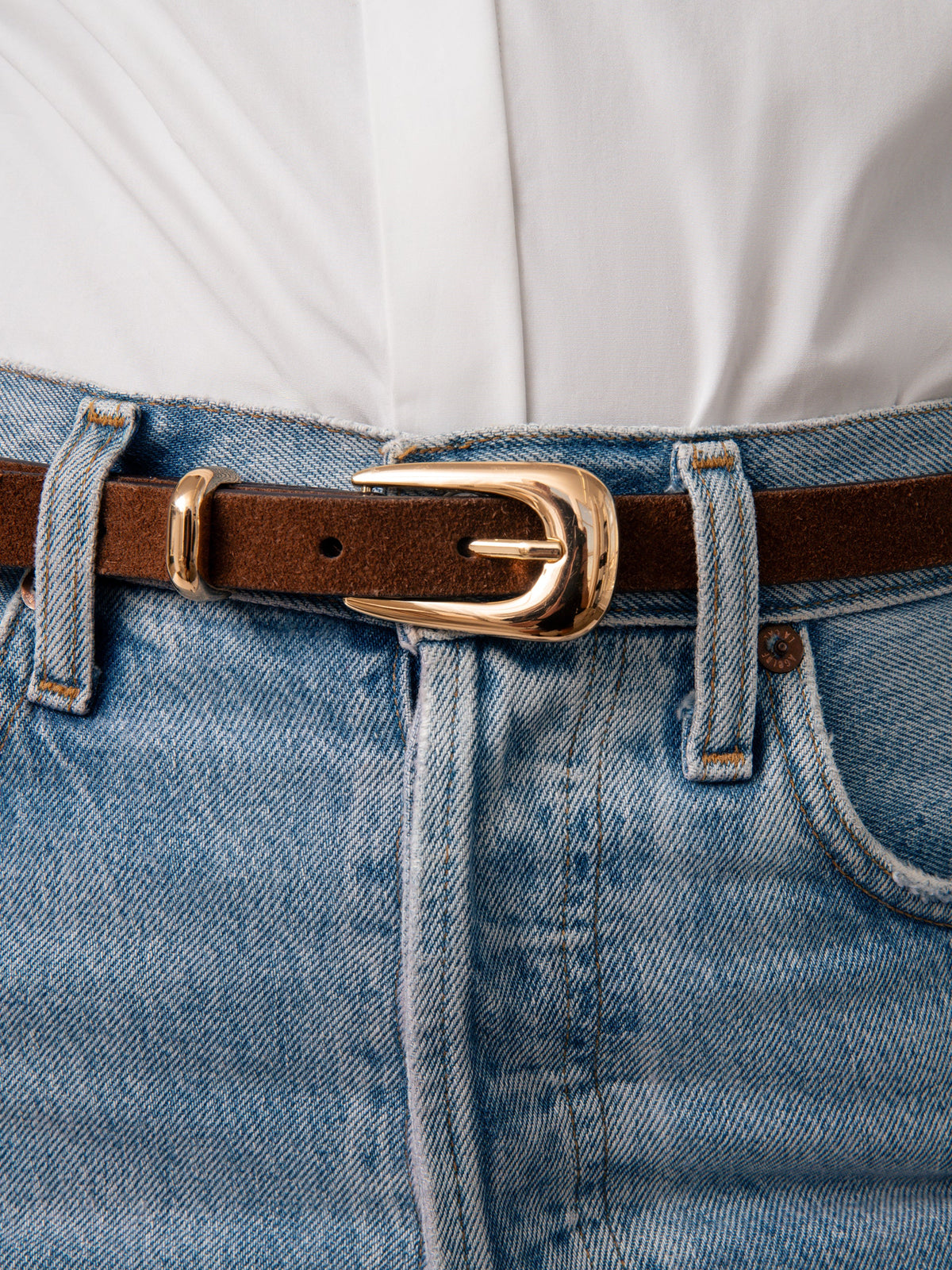 Modern Saddle Belt in Warm Truffle - Warm Truffle Suede with Gold Hardware | Ettika