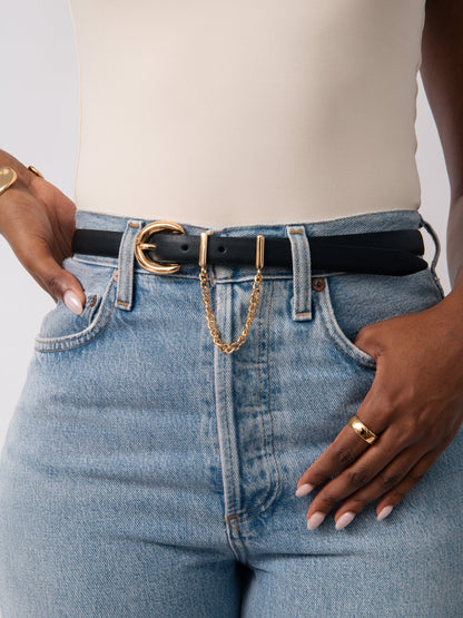 Cascade Chain Belt in Black - Carbon Black Leather with Gold Hardware | Ettika