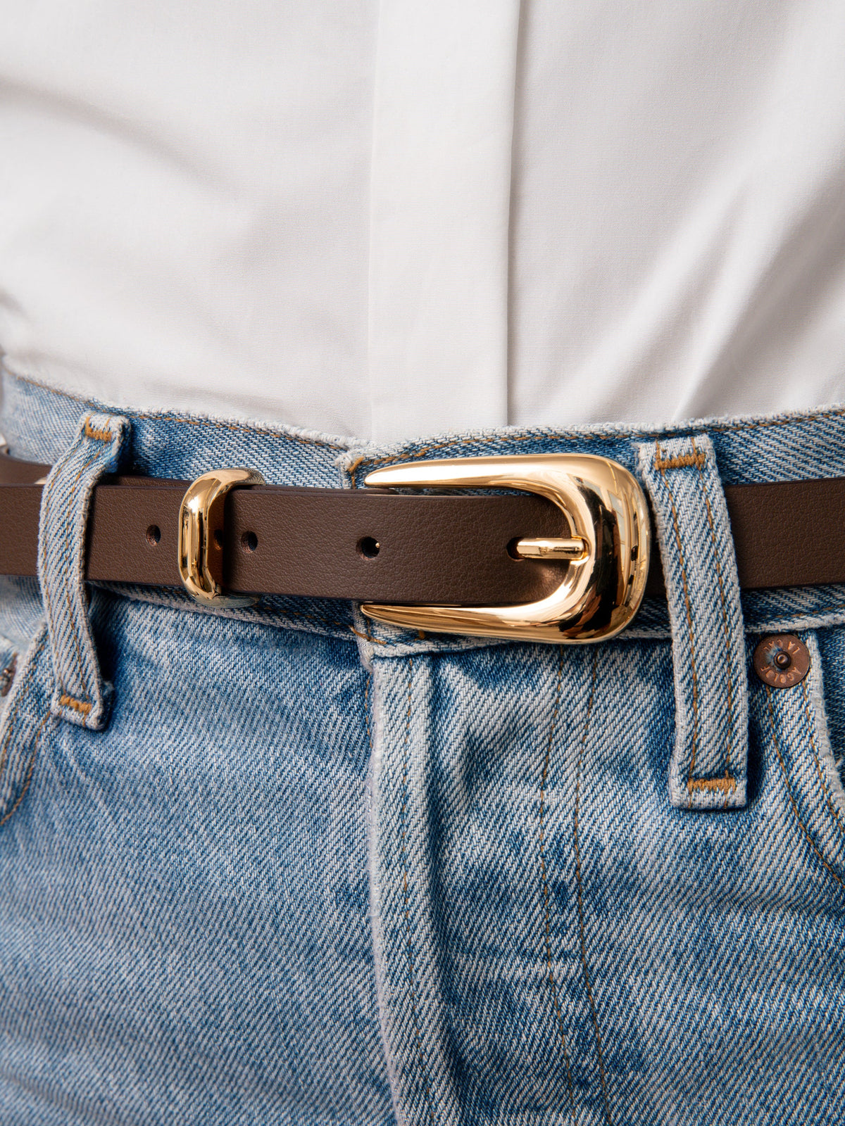 Teardrop Studded Belt in Coffee - Coffee Leather with Gold Hardware | Ettika