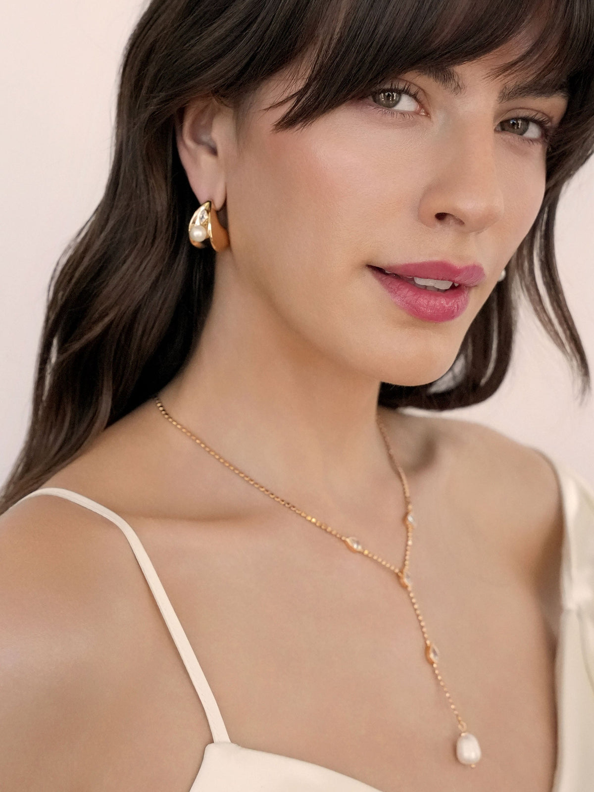 Dripping Crystal Lariat - Clear Crystal with 18k Gold Plating | Ettika