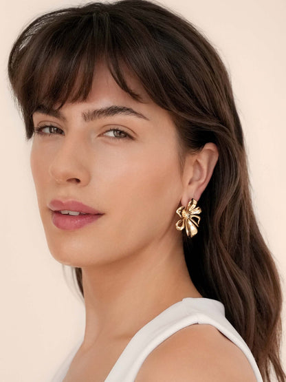 Petals Stud Earrings - Clear Crystal with 18k Gold Plating | Ettika