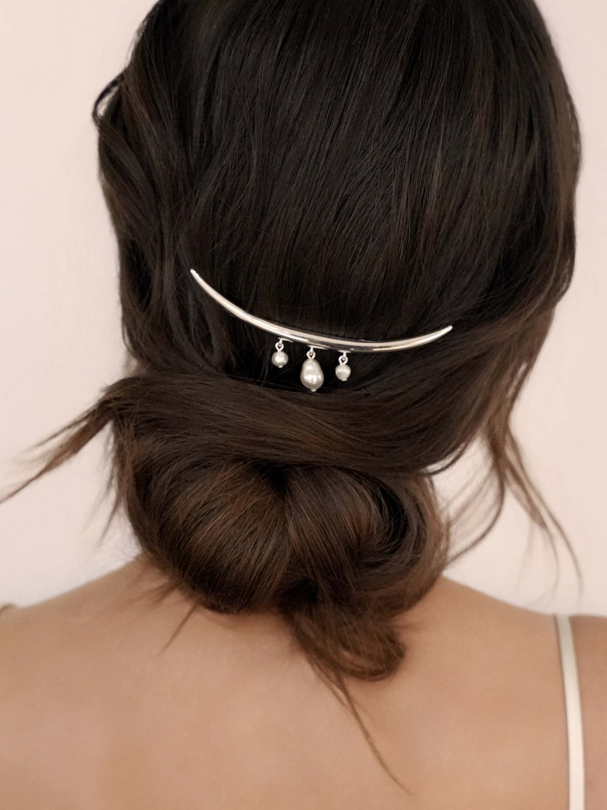 Mermaid Pearl Barrette - Pearl with Gold Tone | Ettika