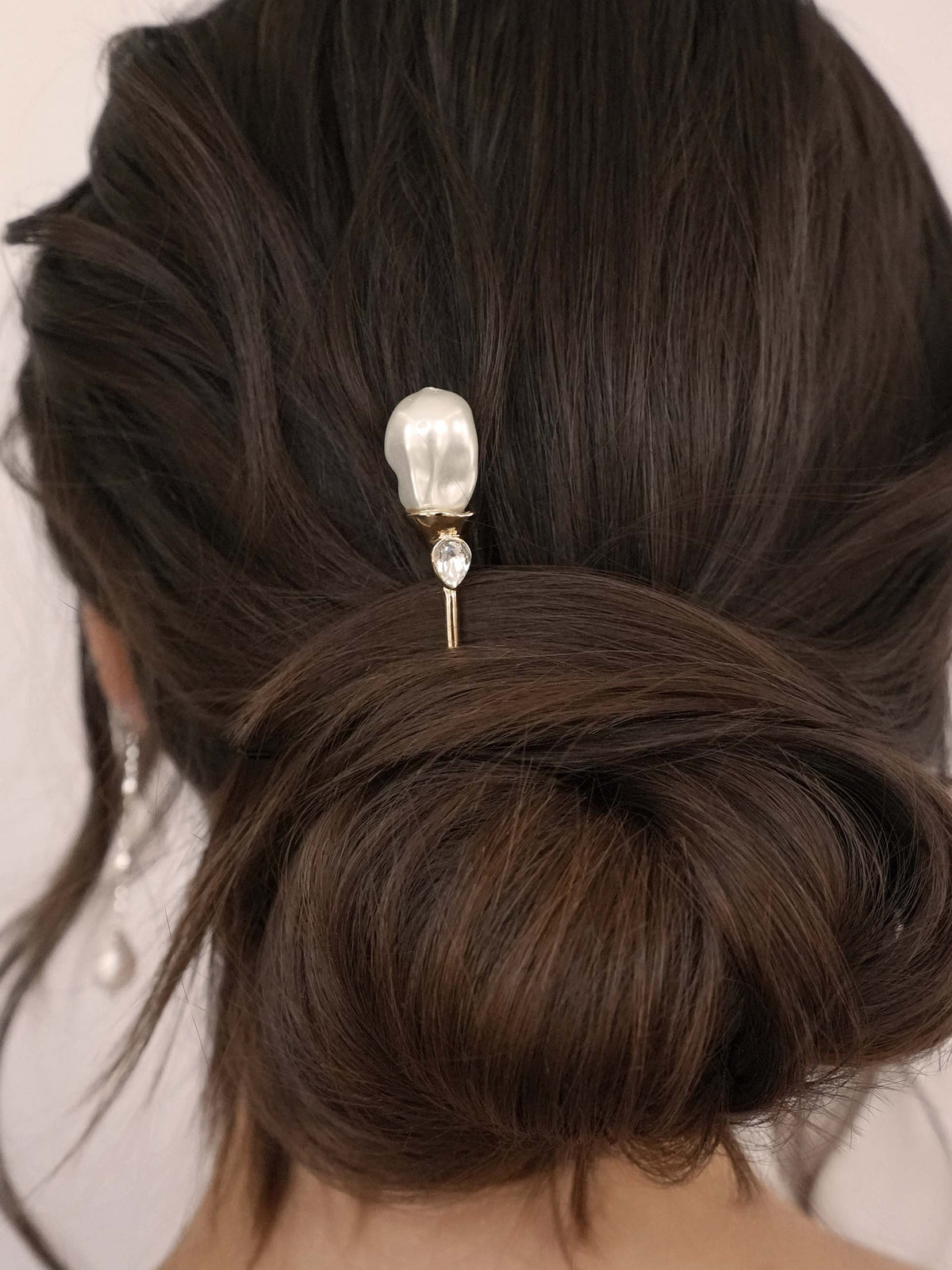 Mermaid Pearl Hair Pin - Pearl with Gold Tone | Ettika
