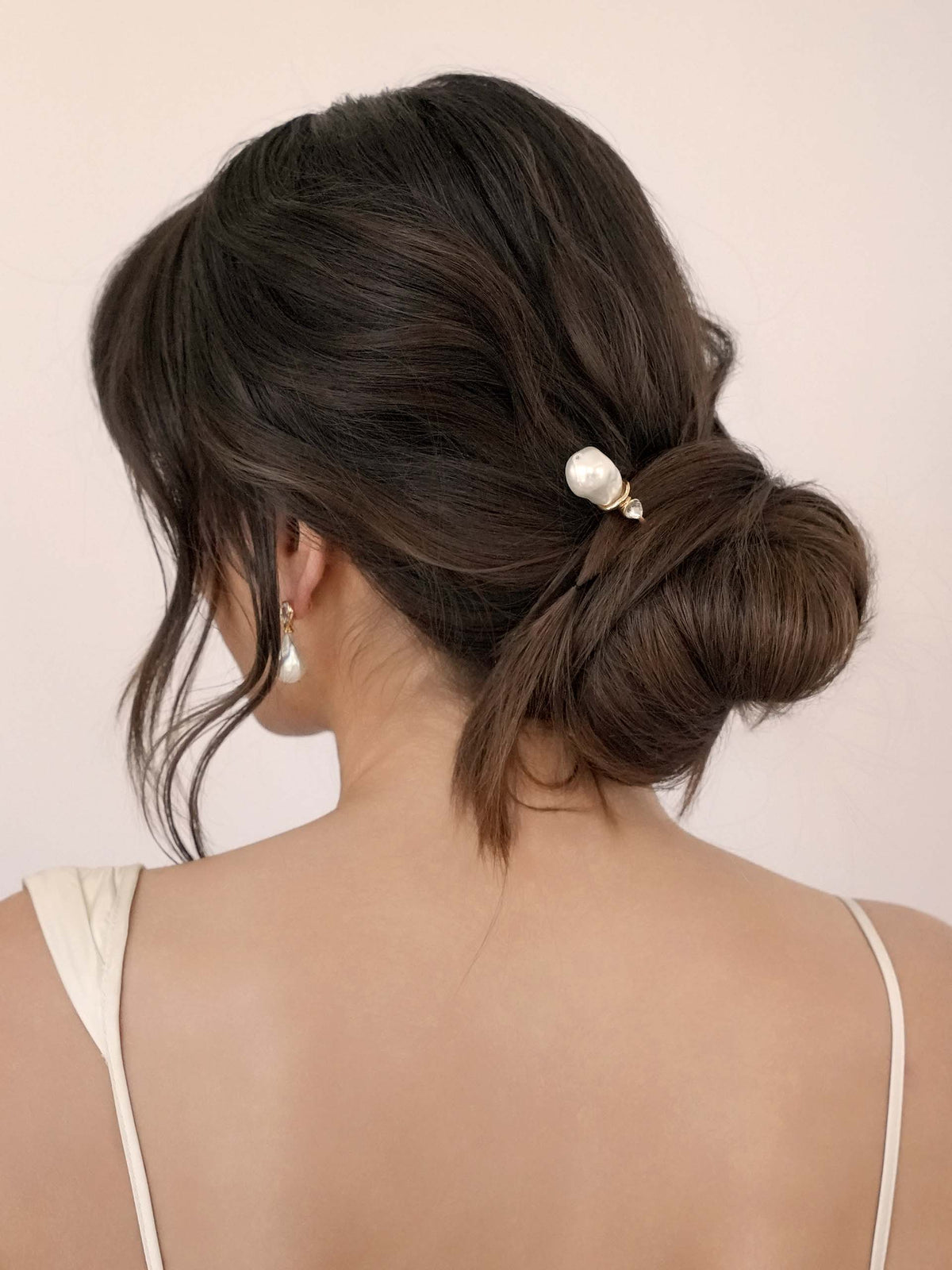 Mermaid Pearl Hair Pin - Pearl with Gold Tone | Ettika