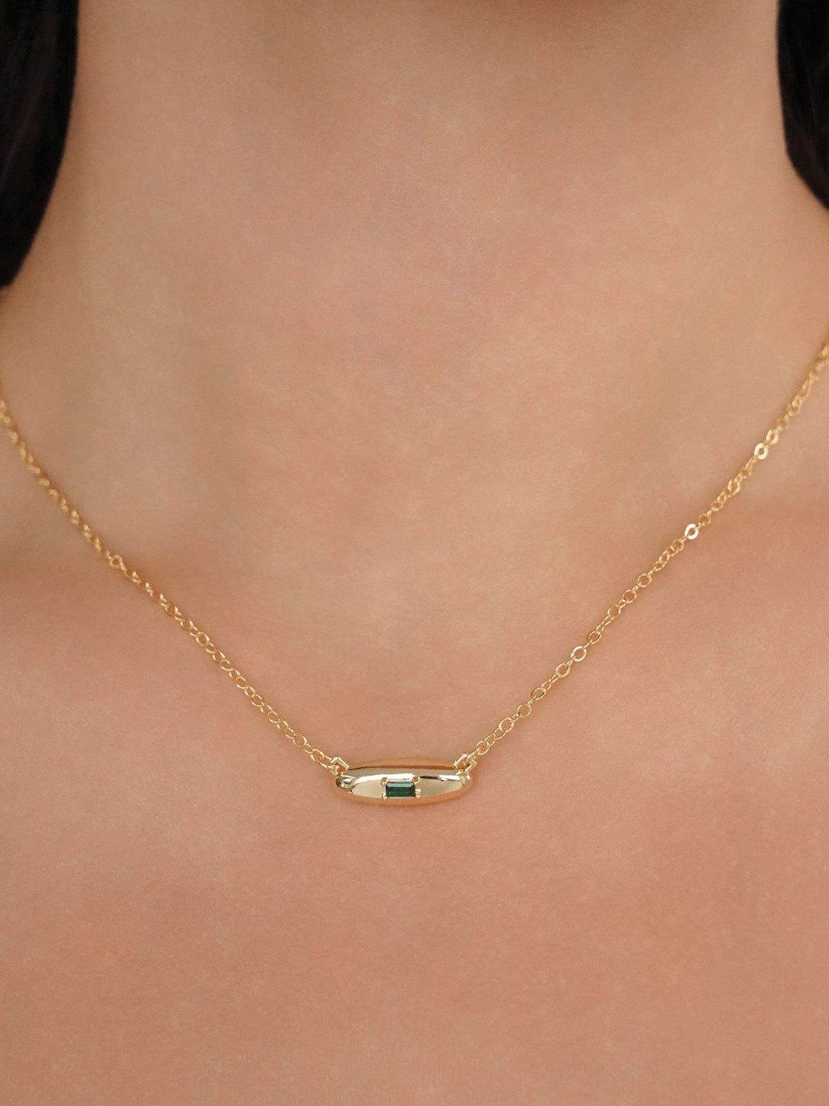 Oval Dome Pendant Necklace - Emerald Crystal with 18k Gold Plating | Ettika