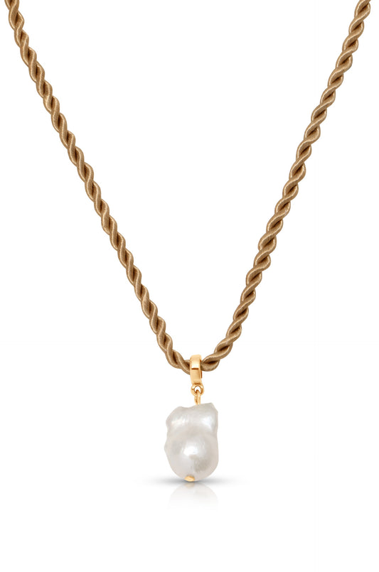 Freshwater Token Necklace - Beige Rope with 18k Gold Plating | Ettika