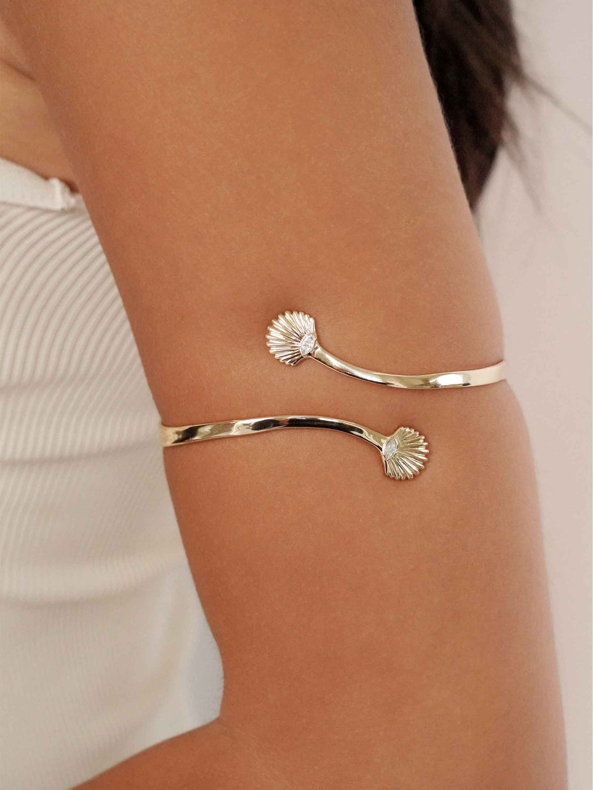 Santorini Shell Arm Cuff - Clear Crystal with 18k Gold Plating | Ettika