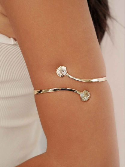 Santorini Shell Arm Cuff - Clear Crystal with 18k Gold Plating | Ettika