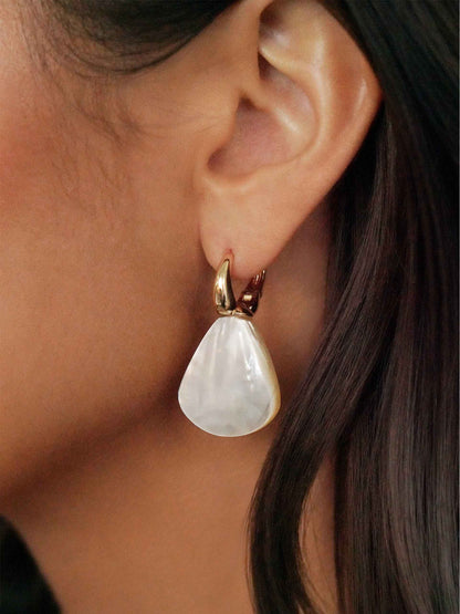 Sun-Kissed Pearl Earrings - Mother of Pearl with 18k Gold Plating | Ettika