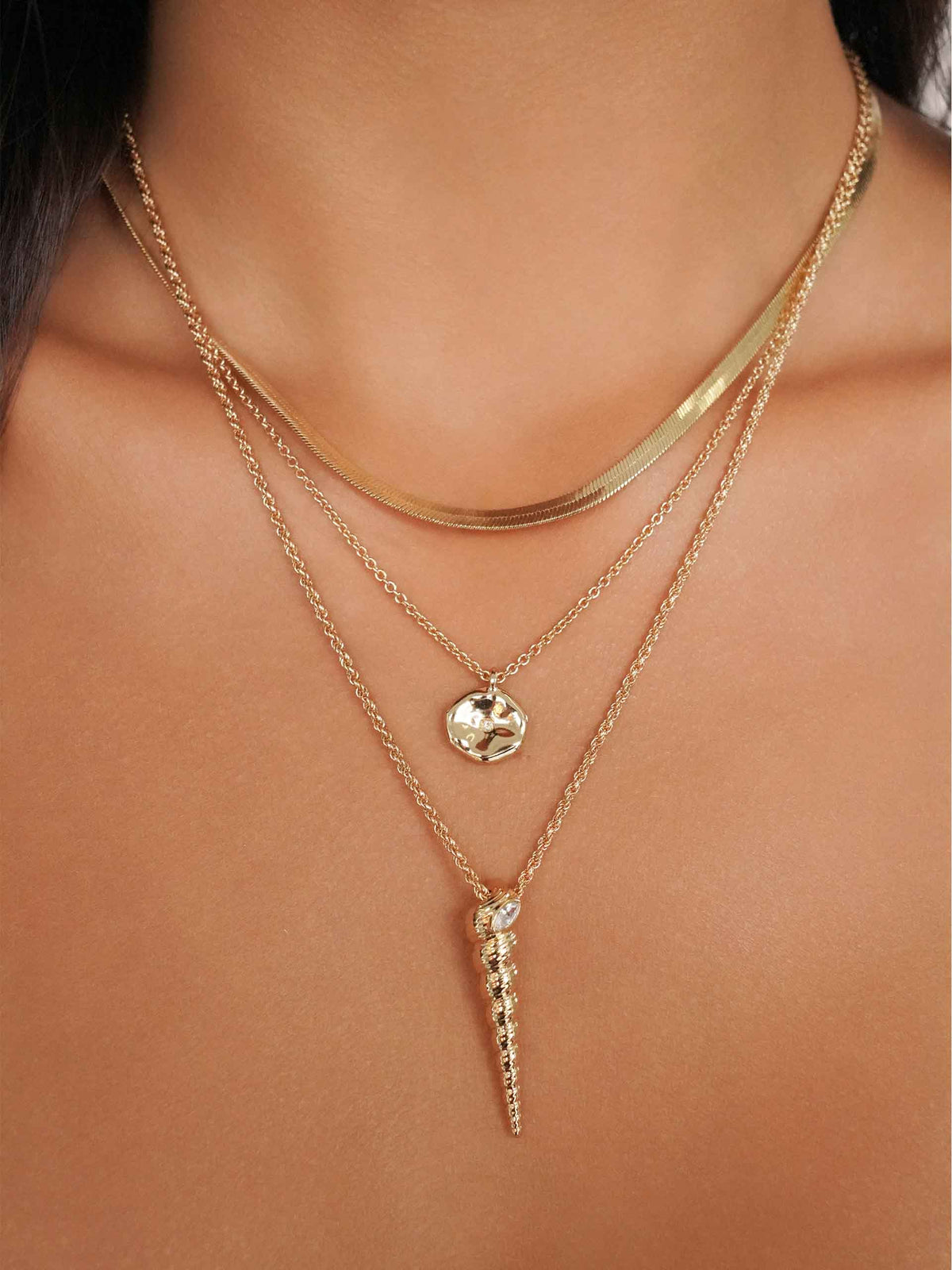 Saint Tropez Shell Necklace - Clear Crystal with Silver Plating | Ettika