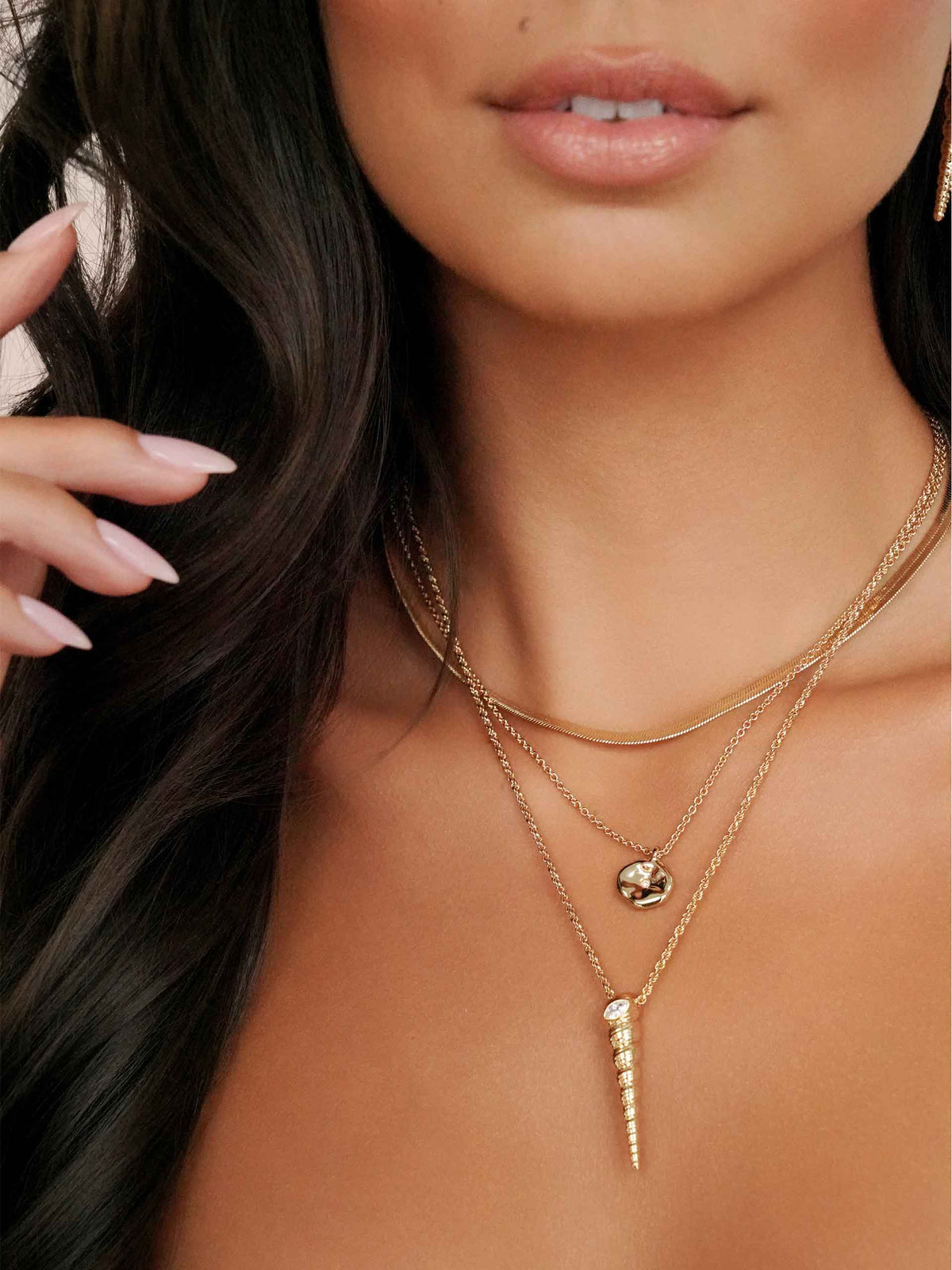 Saint Tropez Shell Necklace - Clear Crystal with Silver Plating | Ettika