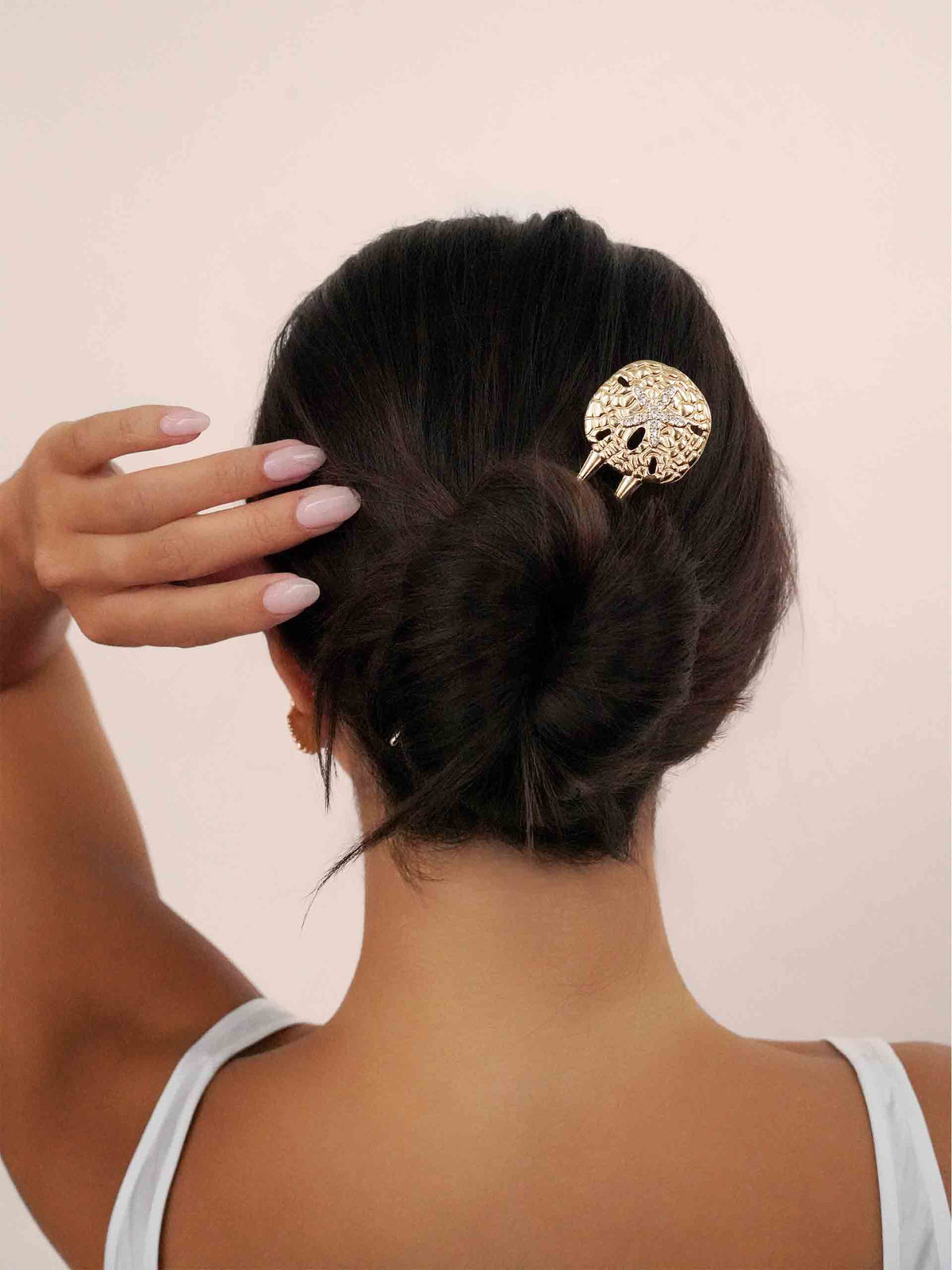 Sand Dollar Hair Pin - Clear Crystal with Gold Tone | Ettika