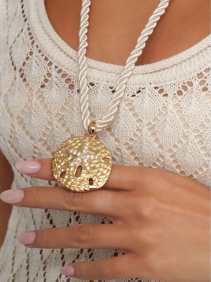 Sand Dollar Pendant Necklace - 18k Gold Plated | Ettika