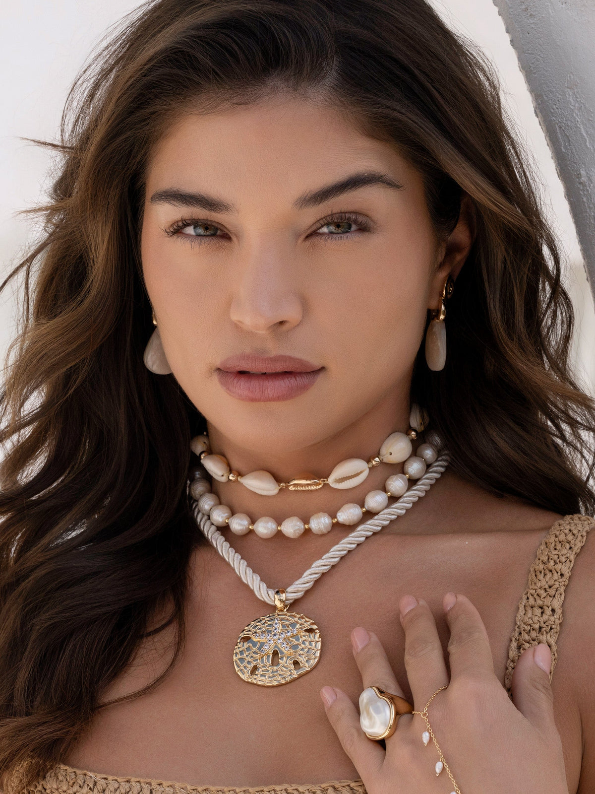 Sand Dollar Pendant Necklace - 18k Gold Plated | Ettika