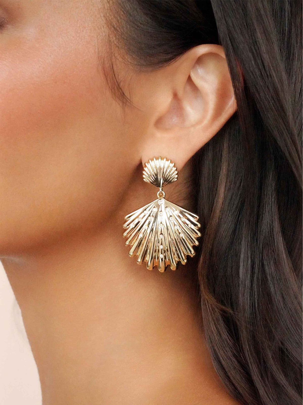Sun-drenched Shell Earrings - Clear Crystal with 18k Gold Plating | Ettika