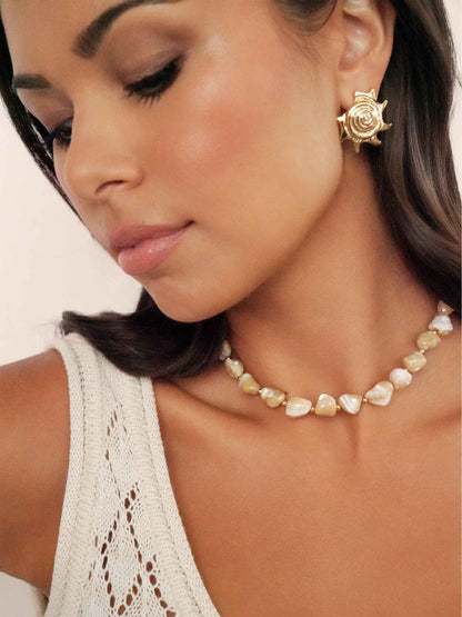 Coastal Beauty Necklace - Brown Shell with 18k Gold Plating | Ettika