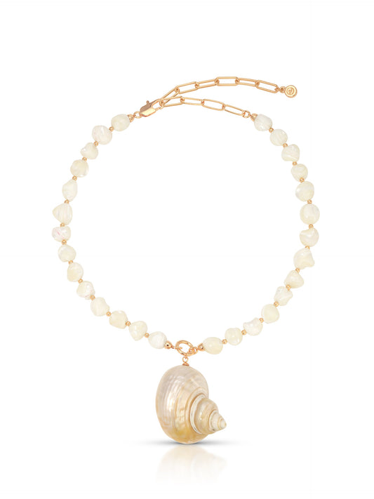 Sunken Treasure Shell Necklace - Shell with 18k Gold Plating | Ettika