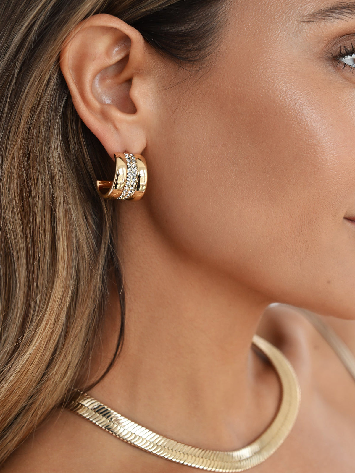Pave Center Hoops - Clear Crystal with 18k Gold Plating | Ettika