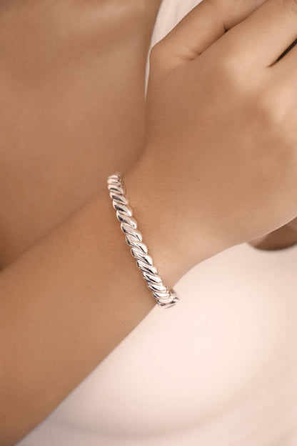 Twisted Stacking Bangle - 18k Gold Plated | Ettika