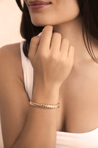 Twisted Stacking Bangle - 18k Gold Plated | Ettika