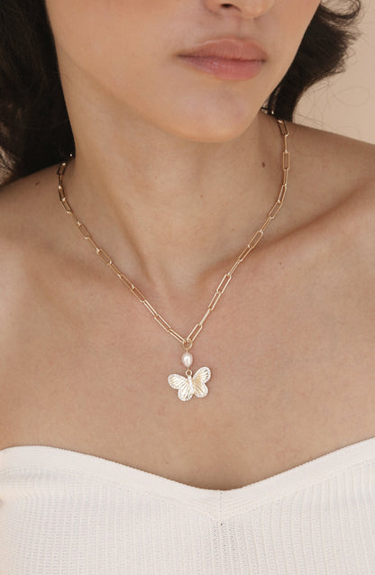 Butterfly Pearl Chain Necklace - Pearl with 18k Gold Plating | Ettika