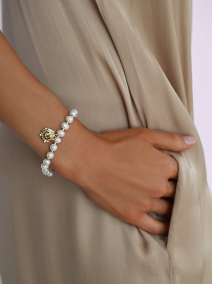 Eternal Gleam Pearl Bracelet - Peridot with 18k Gold Plating | Ettika