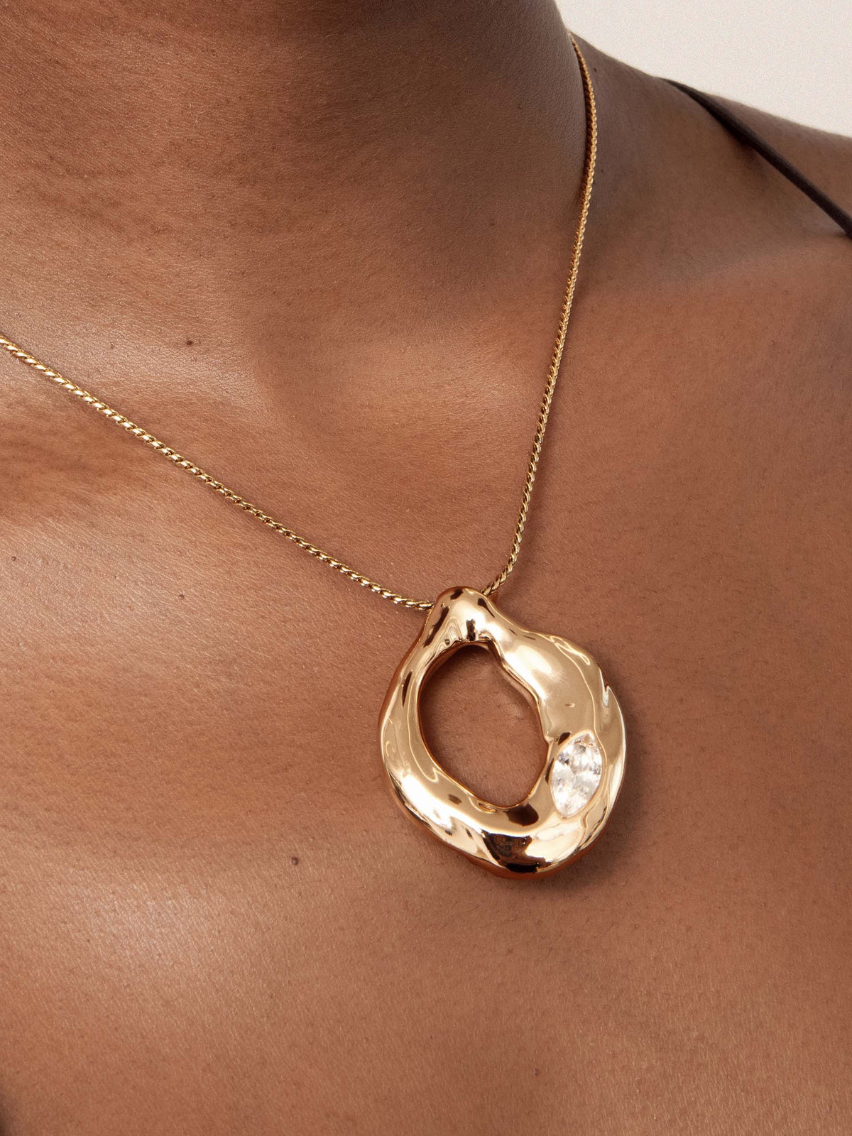 Molten Marquise Pendant Necklace - Clear Crystal with 18k Gold Plating | Ettika