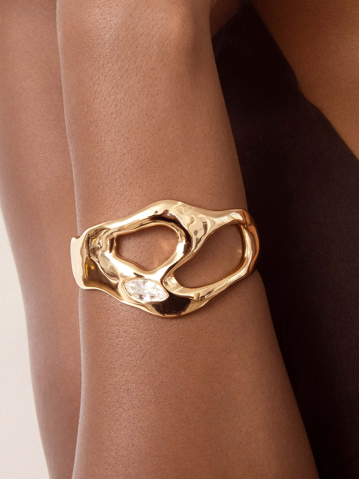 Statement Luxe Cuff - Clear Crystal with 18k Gold Plating | Ettika