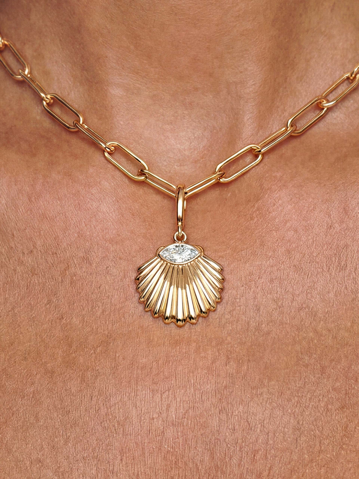 Shell Charm - Clear Crystal with 18k Gold Plating | Ettika