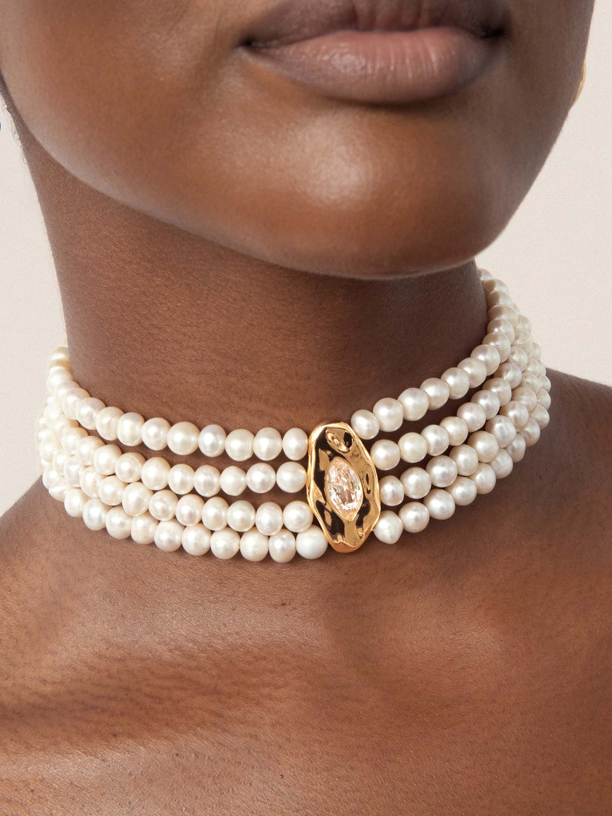 Freshwater Pearl Luxe Choker - Pearl with Silver Plating | Ettika