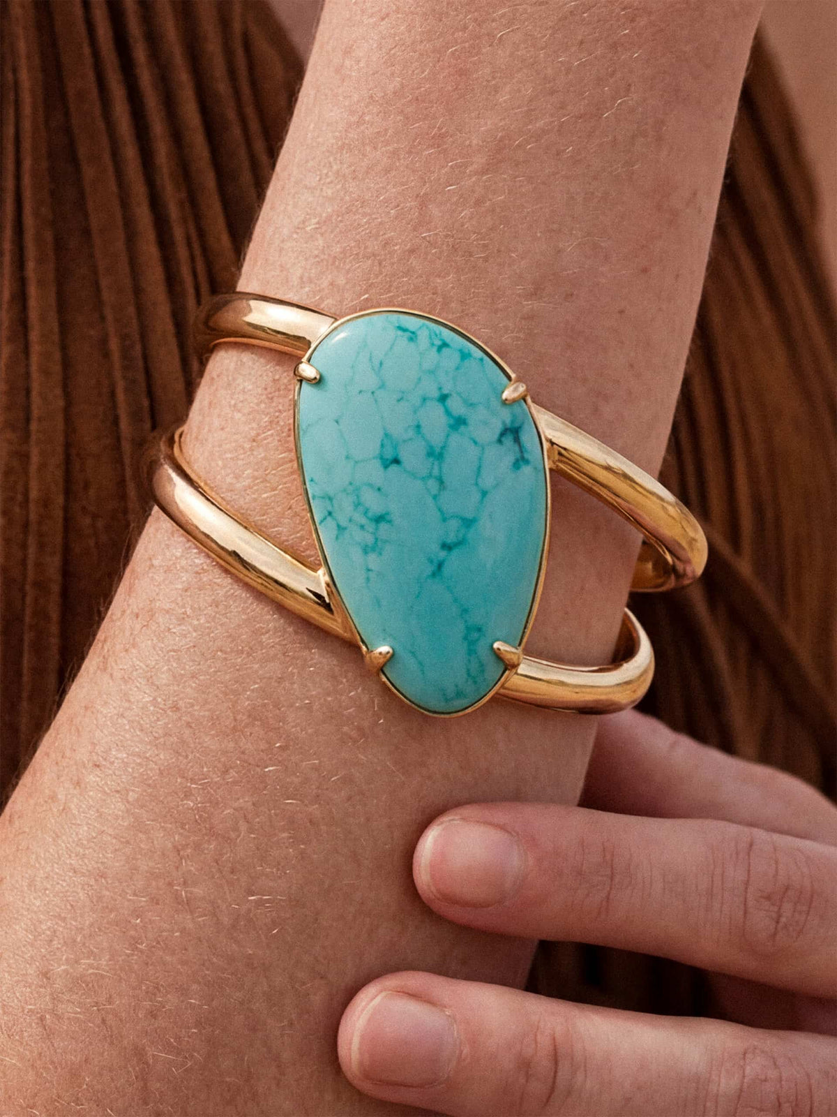 Desert Tide Cuff in Turquoise - Turquoise with 18k Gold Plating | Ettika